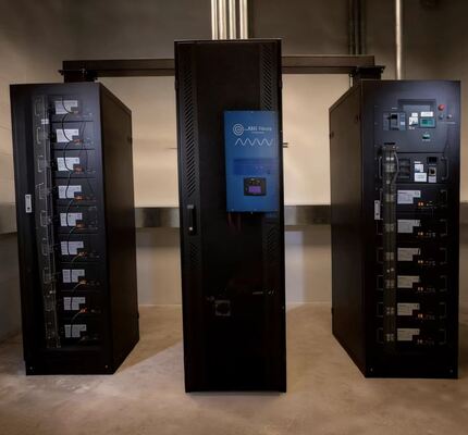 LFPバッテリー IP55 テレコム電源システム 整流器/インバーター ケーブルキャビネット