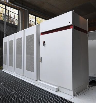 サイクルの寿命 8000 サイクル 産業用および商業用エネルギー貯蔵システム