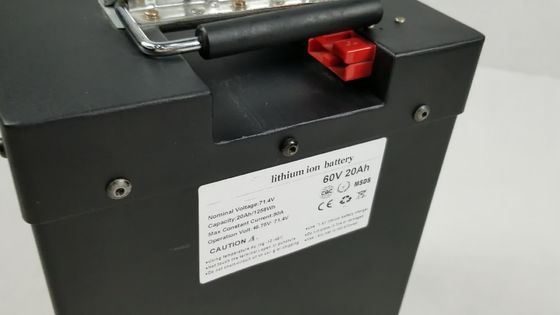 51.2v Lifepo4 UPSの取り替え電池48v 100ah李イオン パワー・パックのエネルギー蓄積